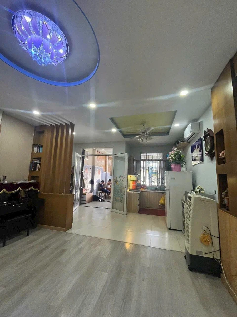 Bán nhà 2 tầng 109m2, 4PN, đường số 2, Hiệp Bình Phước, Thủ Đức, giá 8,8 tỷ - Ảnh thu nhỏ 2
