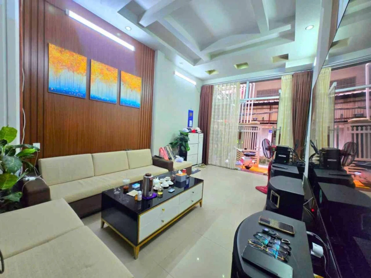 Bán nhà 4 tầng 4 PN 50m² Trần Quang Khải, giá 4 tỷ 50 - Ảnh thu nhỏ 3