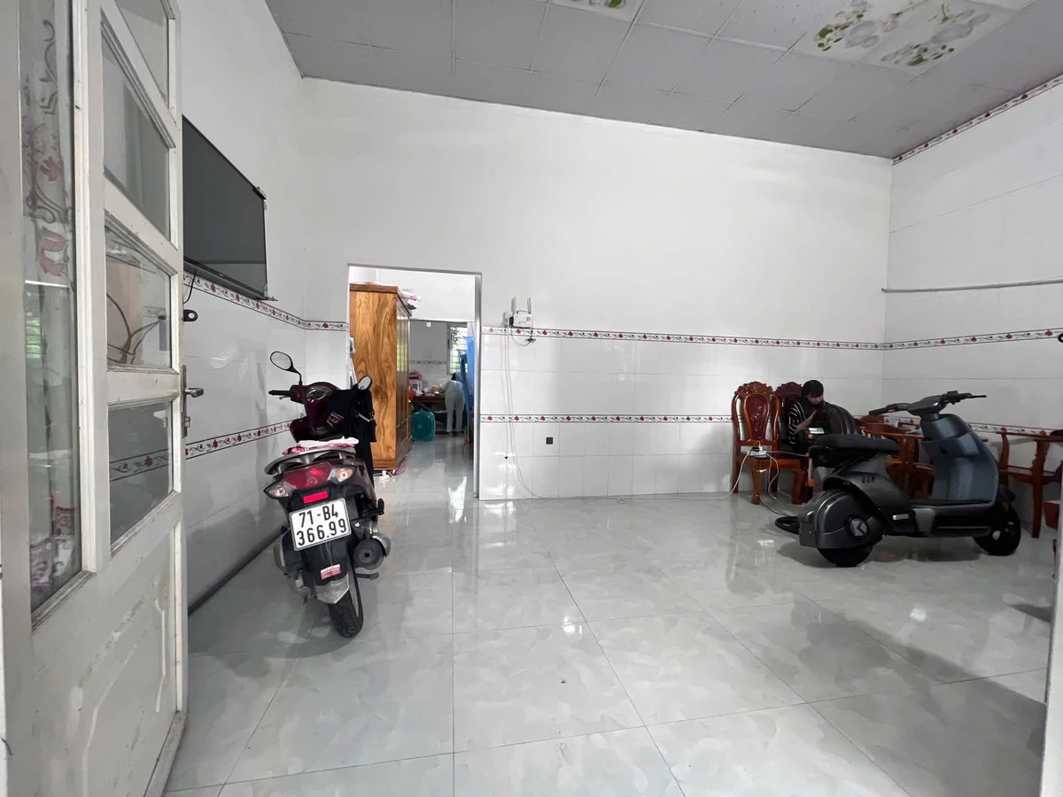 Bán nhà 83m2 full thổ cư Phường 4, sau lưng siêu thị Co.opmart Bến Tre giá 1,1 tỷ - Ảnh thu nhỏ 3