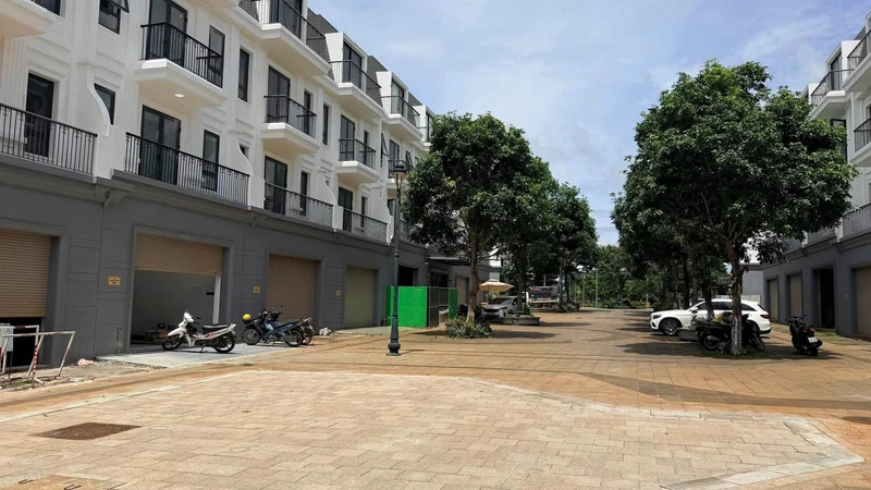 Bán nhà phố 1 trệt 2 lầu 68m² 4PN, 4,6 tỷ, Bình Chuẩn, Thuận An, Bình Dương datsaodo