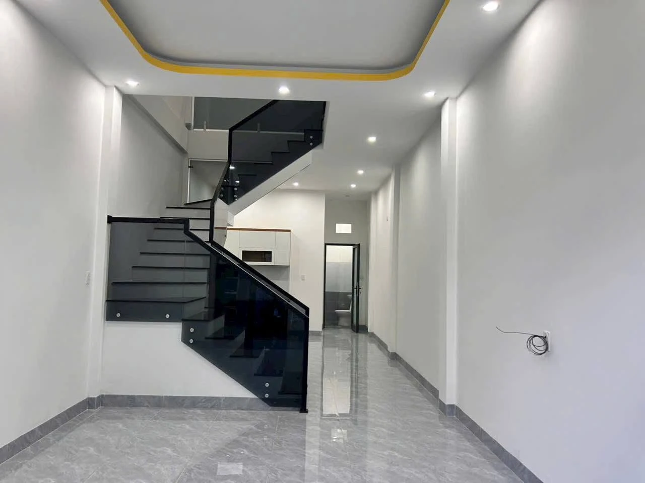 Bán nhà 2 tầng 3 phòng ngủ 68m2 Nguyễn Công Phương - Ảnh 1