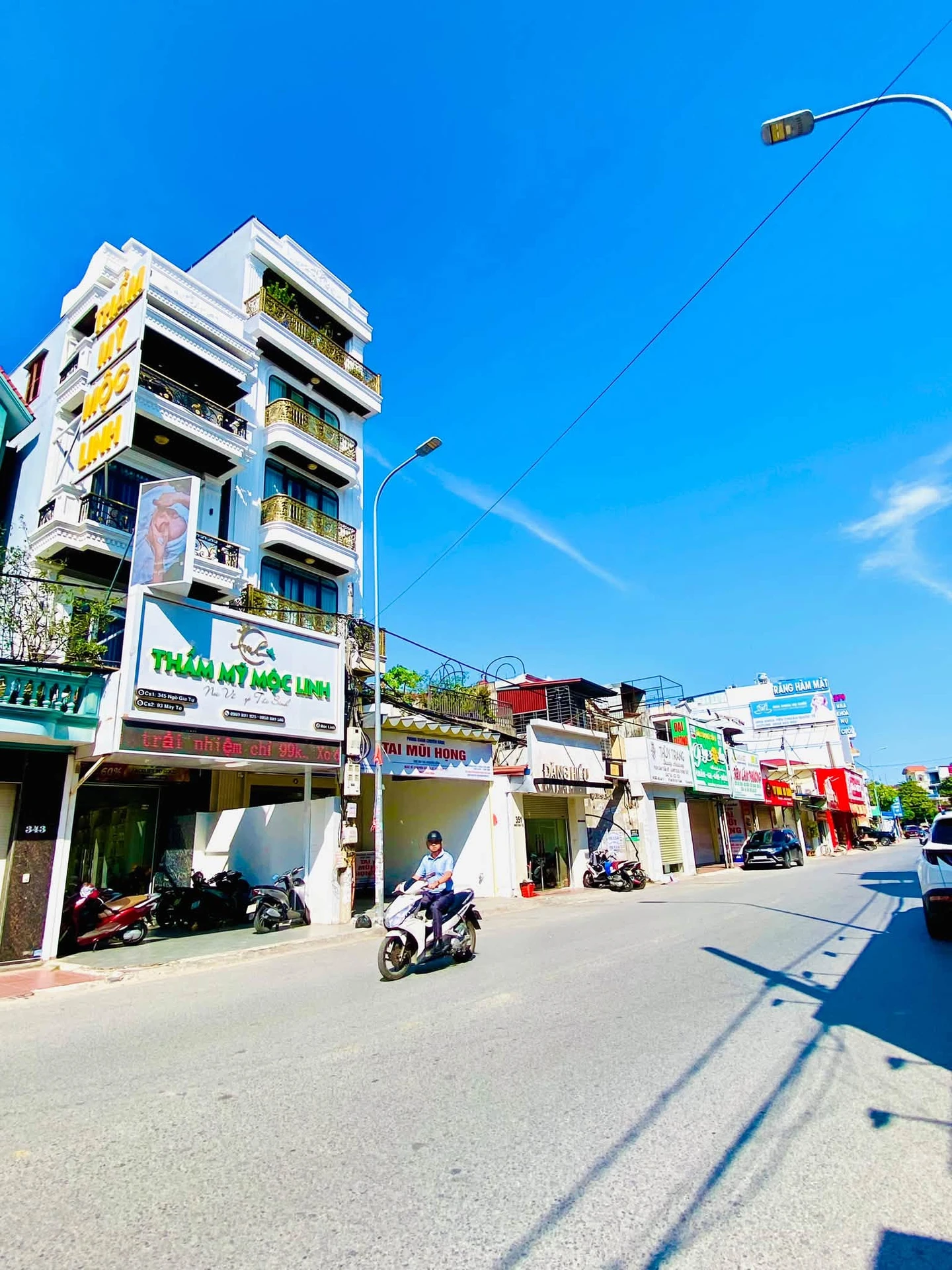Bán nhà mặt đường Ngô Gia Tự, 200m2, giá cắt lỗ - Ảnh 1