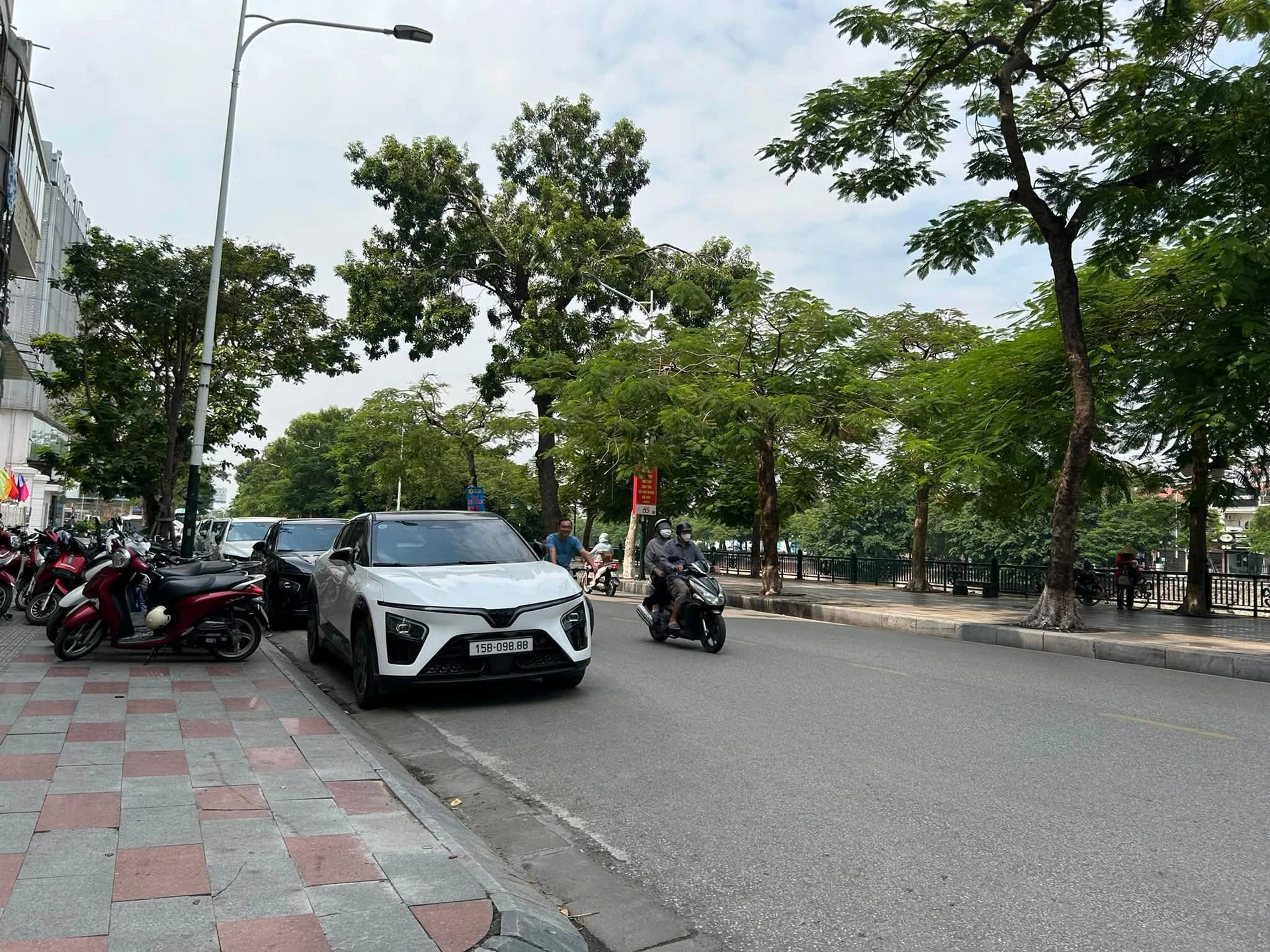Bán nhà phân lô 4 tầng 43m2 giá 4 tỷ đường Nguyễn Đức Cảnh, gần vườn hoa Tam Bạc - Ảnh 1