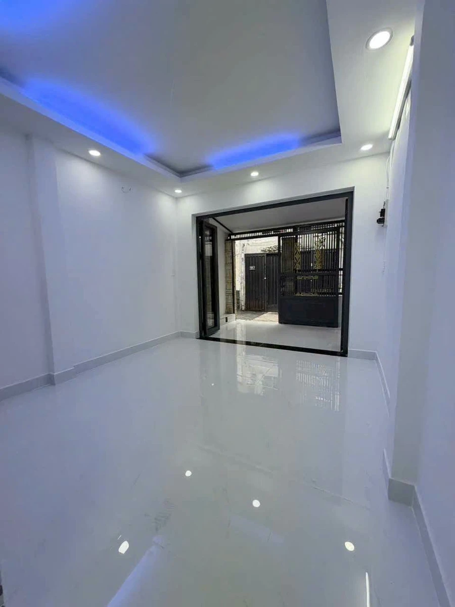 Bán nhà 2 phòng 39m² Tân Sơn Nhì, giá 4.5 tỷ - Ảnh thu nhỏ 3