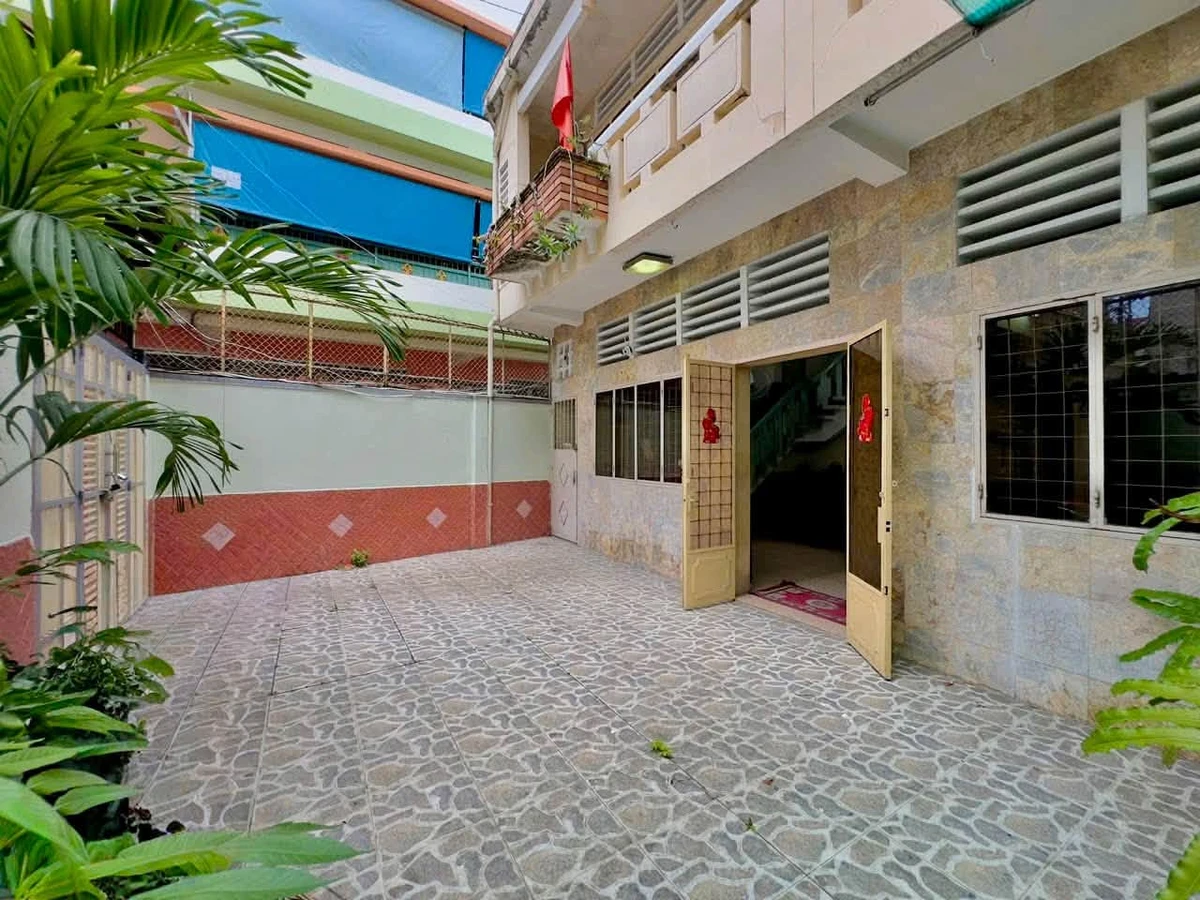 Bán nhà sân vườn 131m² 4PN Phú Nhuận - Ảnh thu nhỏ 3