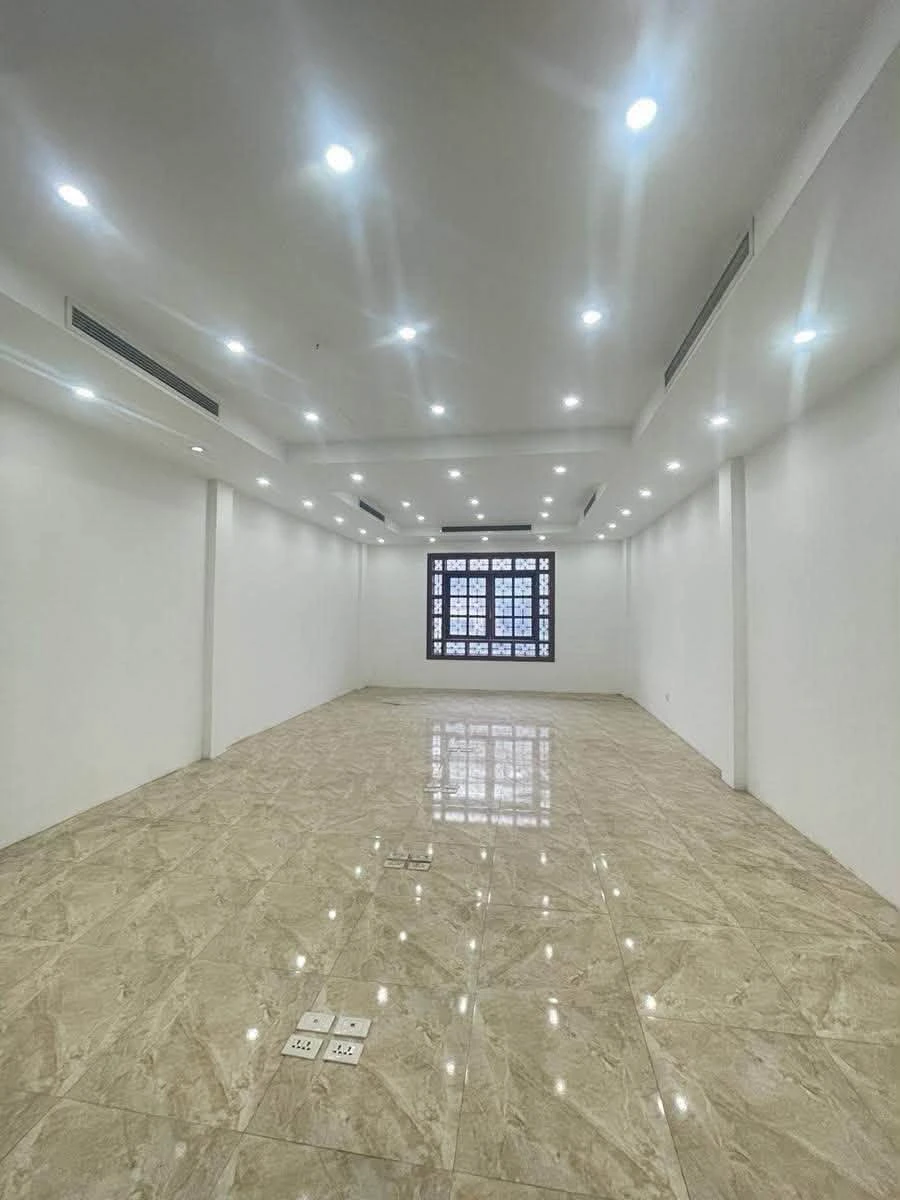Bán toà văn phòng 7 tầng mặt phố Âu Cơ Tây Hồ 65 tỷ - Ảnh thu nhỏ 5