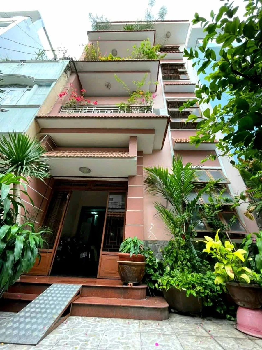 Bán nhà 4 tầng 112m² 6PN gần Vạn Hạnh Mall, Q.10 - Ảnh 1