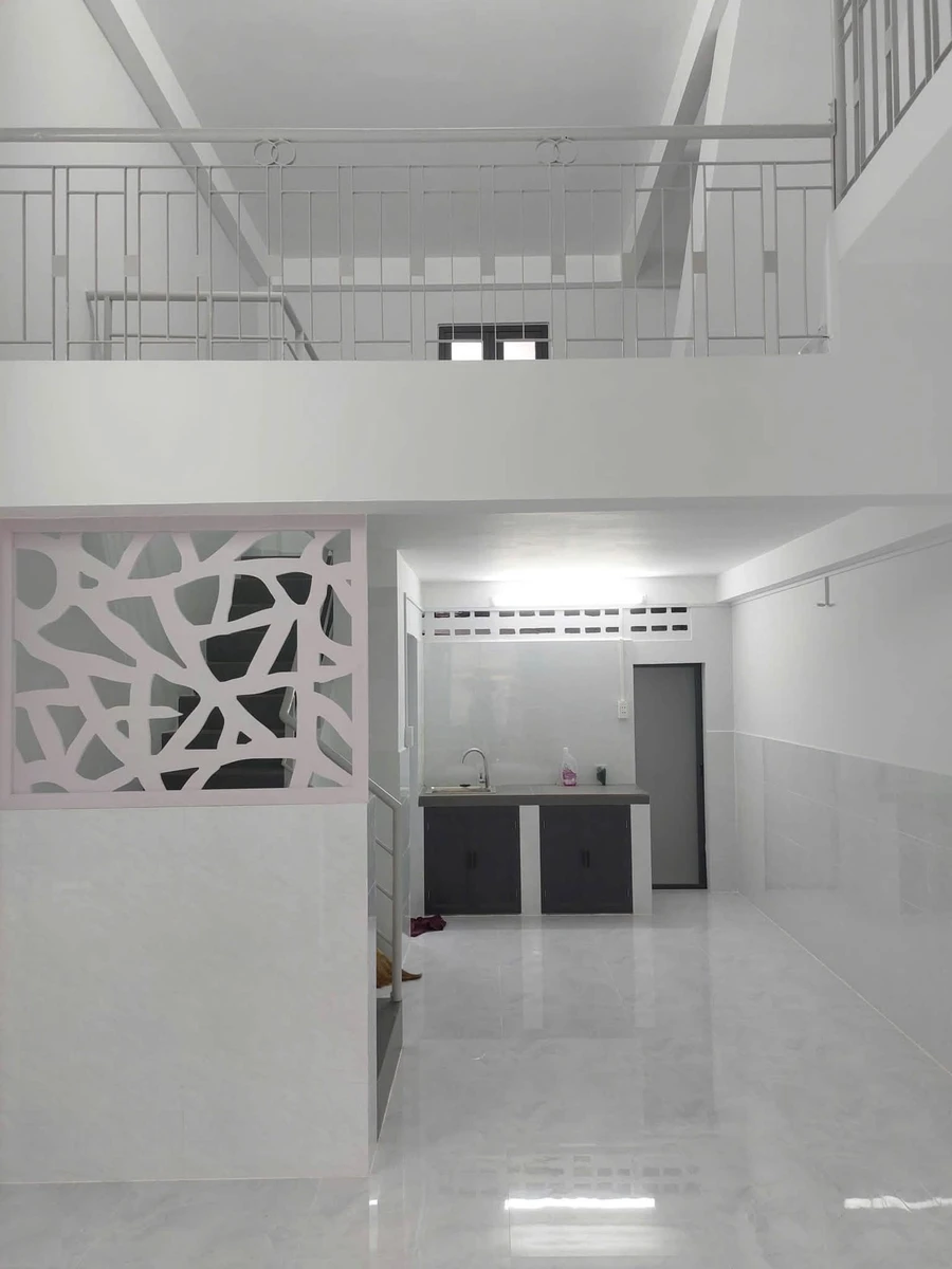 Bán nhà hẻm xe hơi Lạc Long Quân Quận 11, 3 tầng 3,8x8m, giá 4,85 tỷ - Ảnh 1