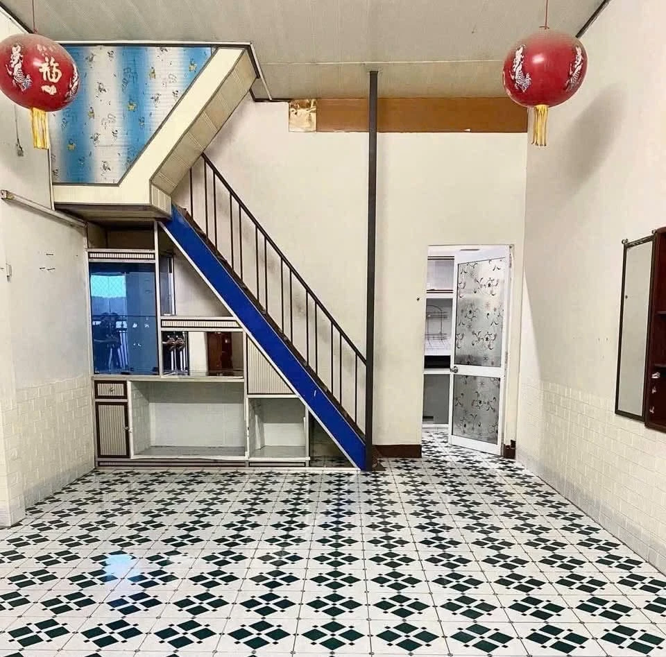 Bán nhà 2 tầng Điện Biên Phủ 40m2 2PN giá 2 tỷ - Ảnh 1