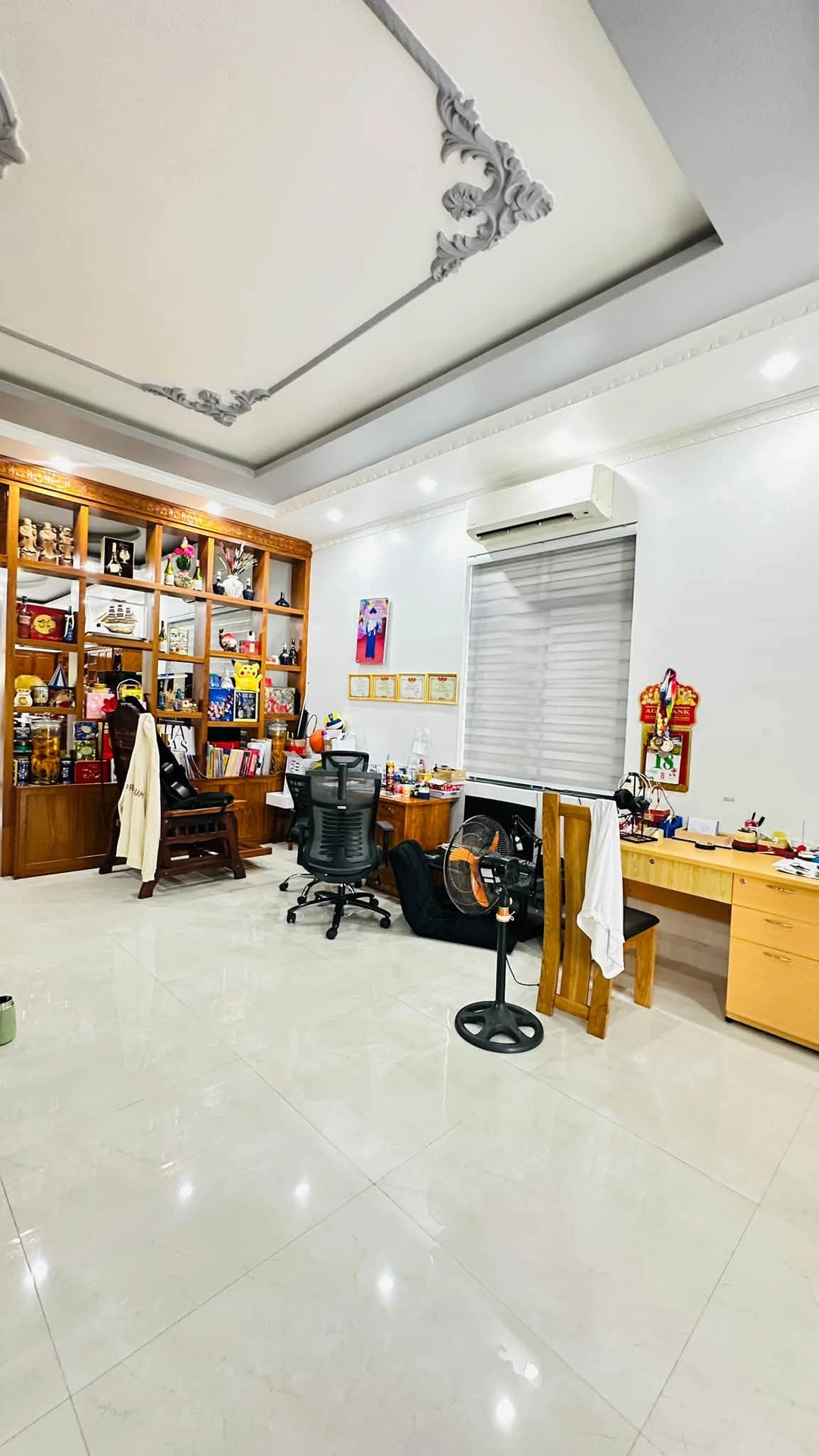 Bán gấp nhà phố 4PN Bình Chánh 216m² giá 7.9 tỷ - Ảnh 1
