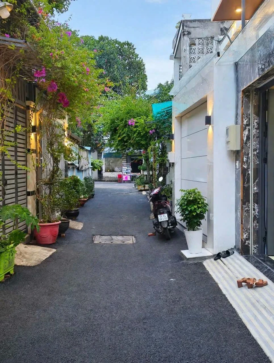 Bán nhà mới 4PN có thang máy Gò Vấp 60.8m² - Ảnh 1
