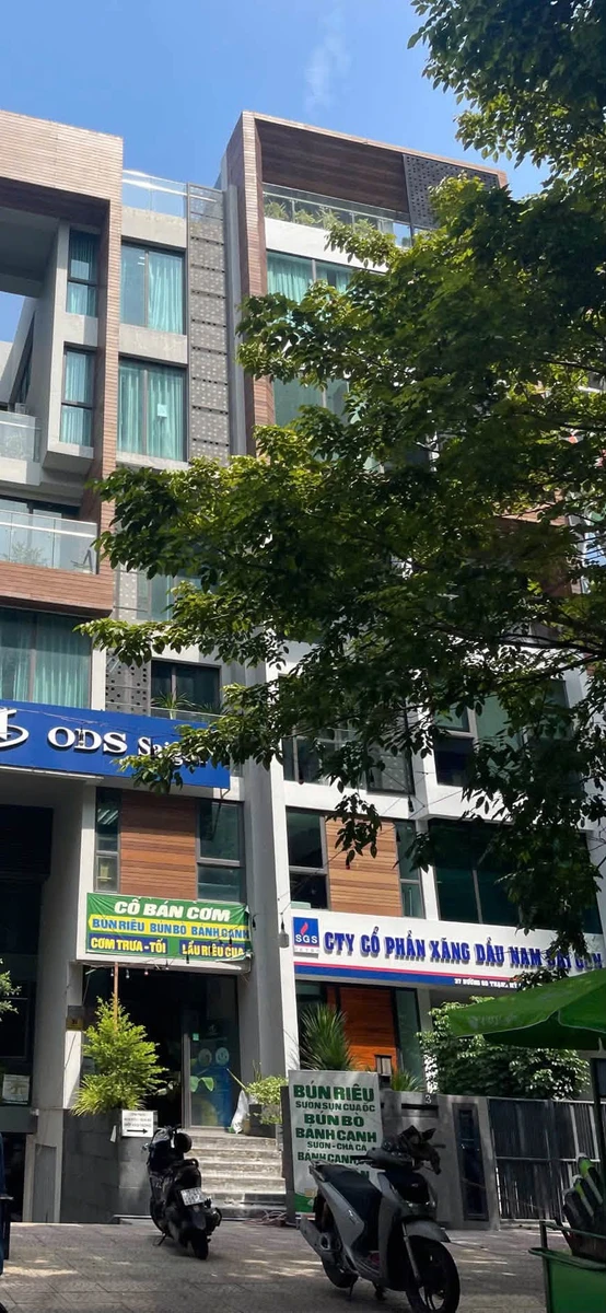 Bán shophouse 108,5m² tại trung tâm hành chính Quận 2 - Ảnh 1