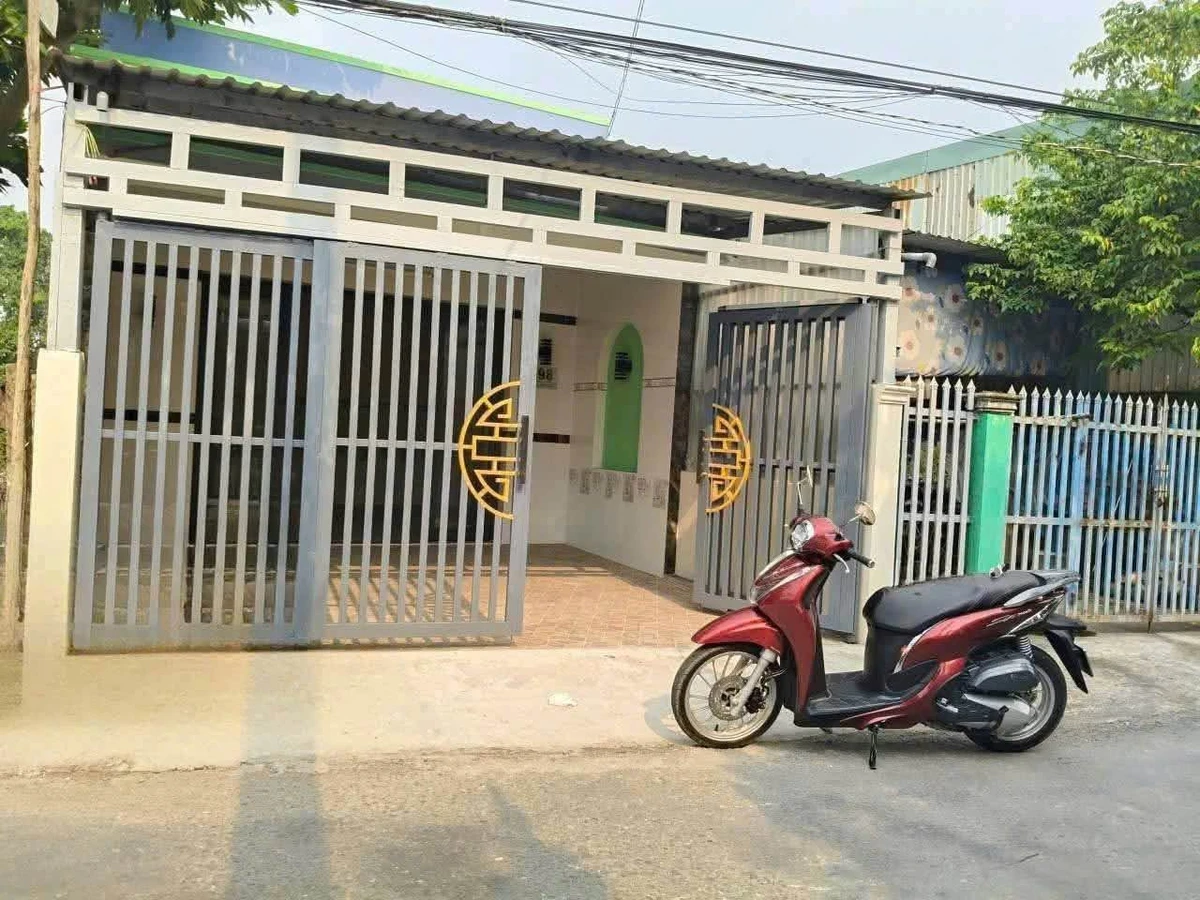 Bán nhà mặt tiền 104m² Nhựt Chánh Bến Lức - Ảnh thu nhỏ 2