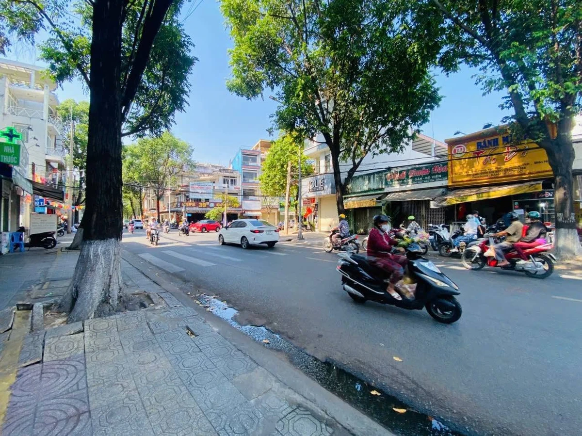 Bán đất mặt tiền Phan Đình Phùng 150m2, 10,5 tỷ Trấn Biên - Ảnh 1