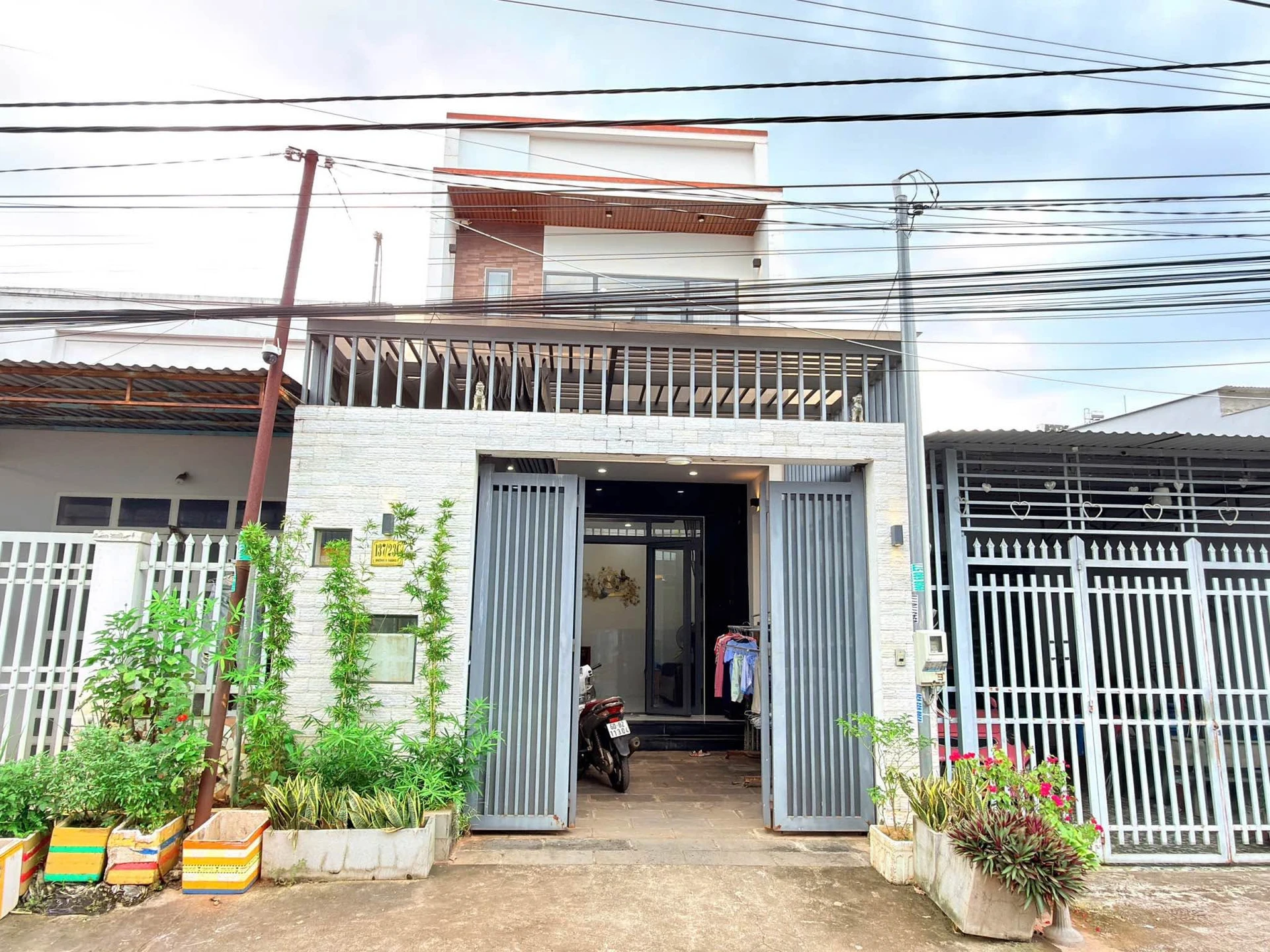 Bán nhà 1 trệt 1 lầu 3PN đường Trần Văn Thi, Phường Long Khánh, giá 2,65 tỷ - Ảnh 1