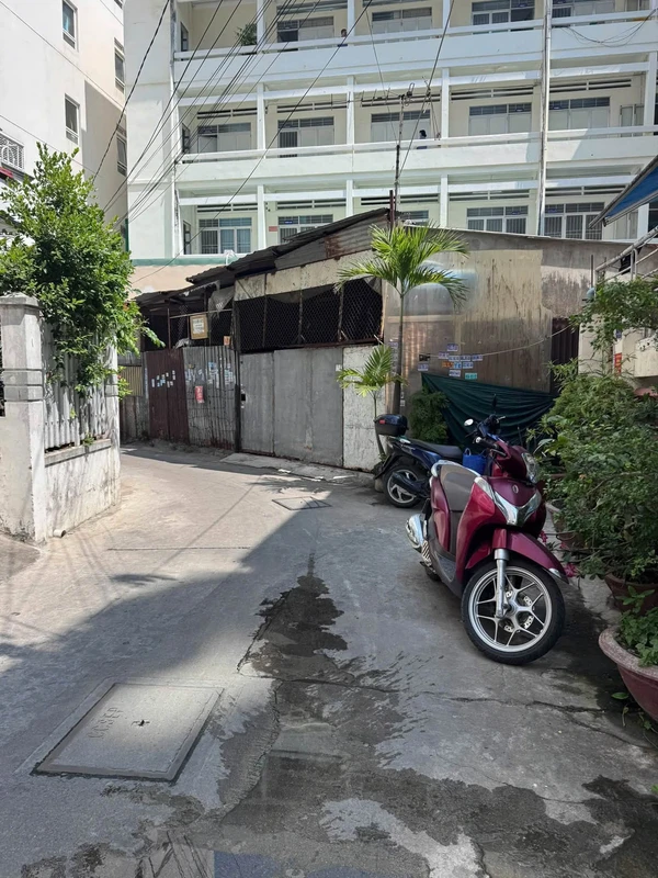 Bán nhà 3PN 44m² mặt tiền Trường Sa, Bình Thạnh 26xx