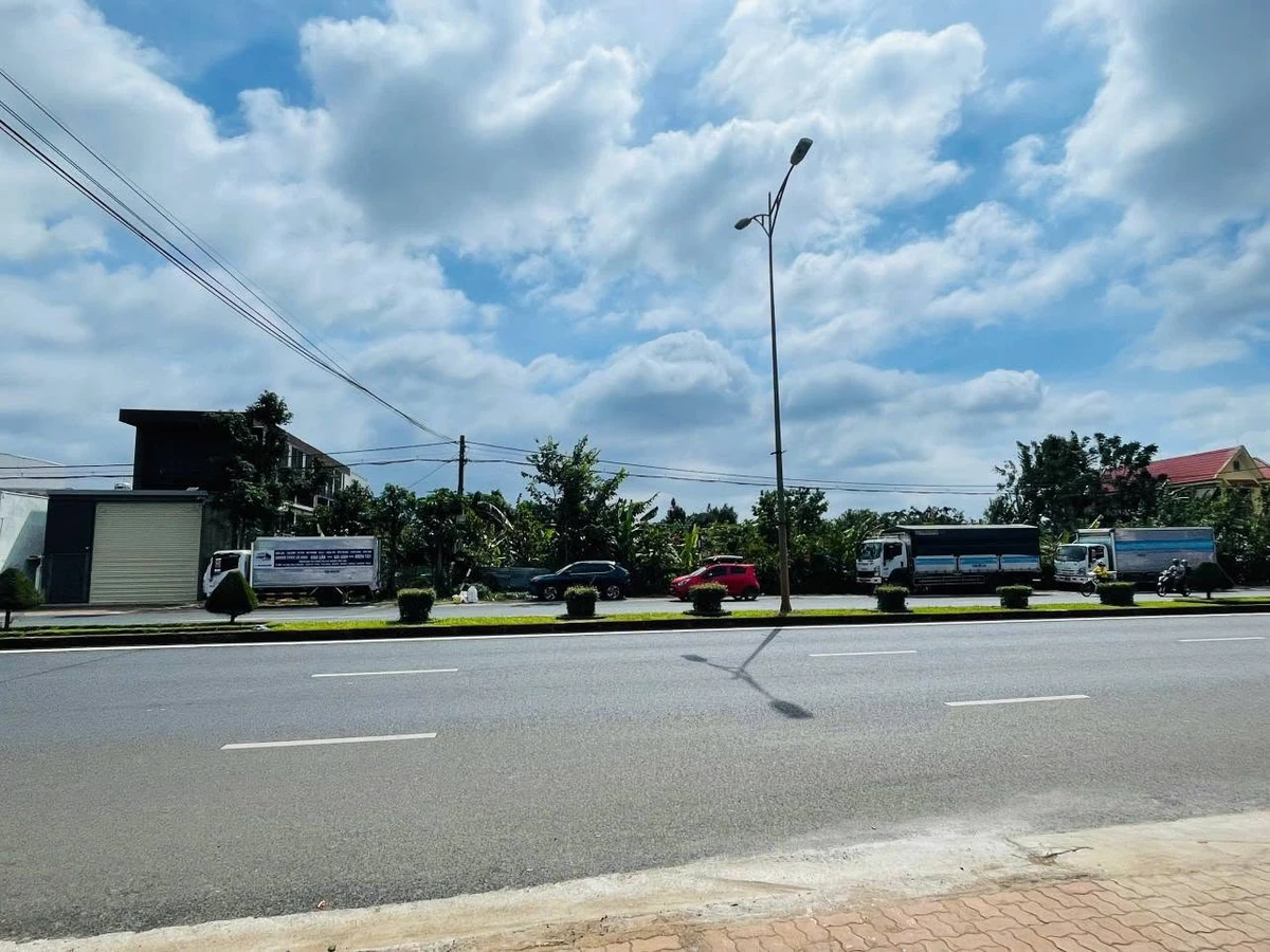 Bán nhà mặt tiền Nguyễn Văn Linh 460m² Buôn Ma Thuột 8 tỷ 400 - Ảnh thu nhỏ 2