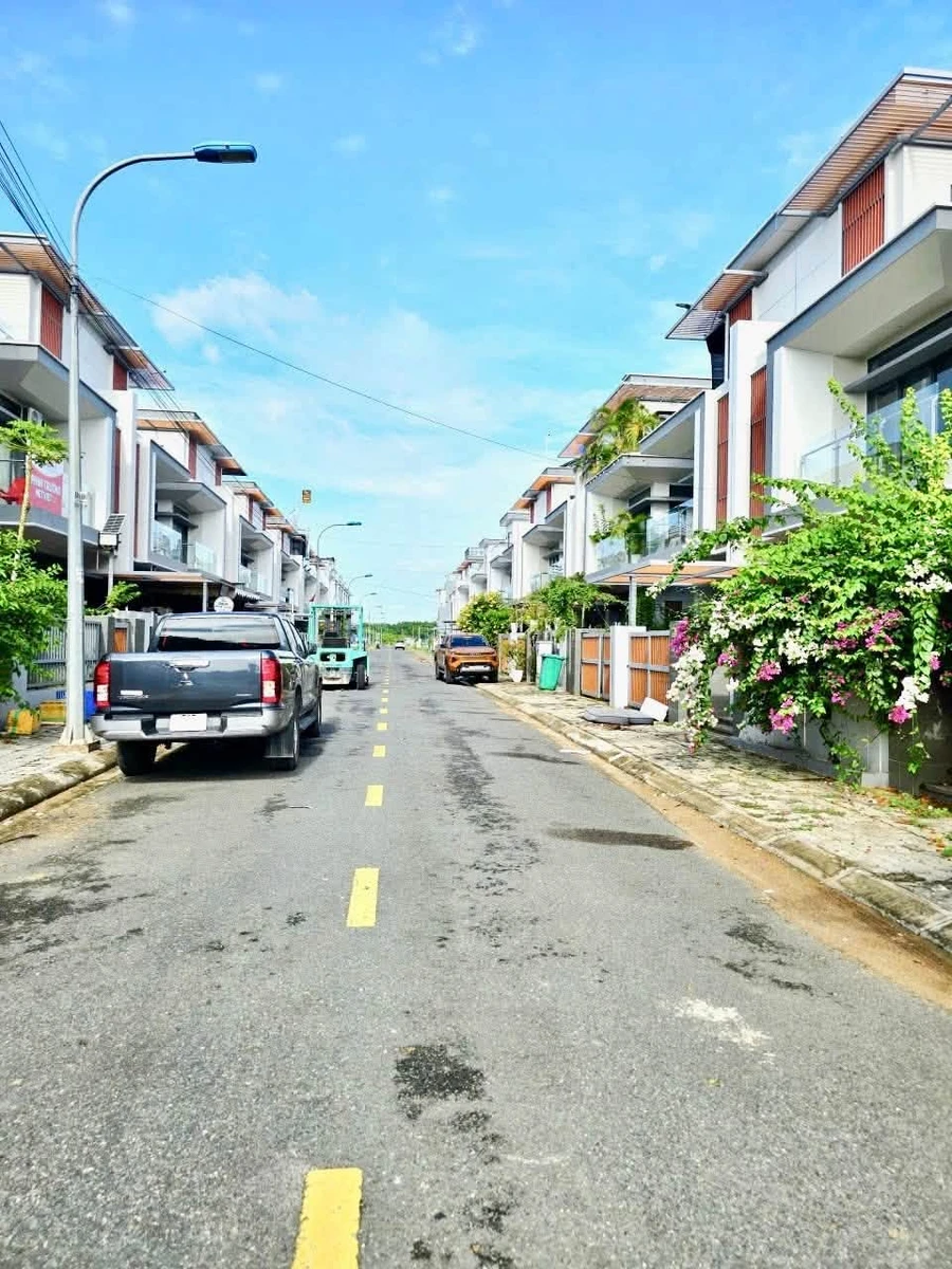 Bán đất 105m2 (5x20.5m) đường 10m KĐT Đông Tăng Long, Quận 9, giá 6,8 tỷ - Ảnh thu nhỏ 4