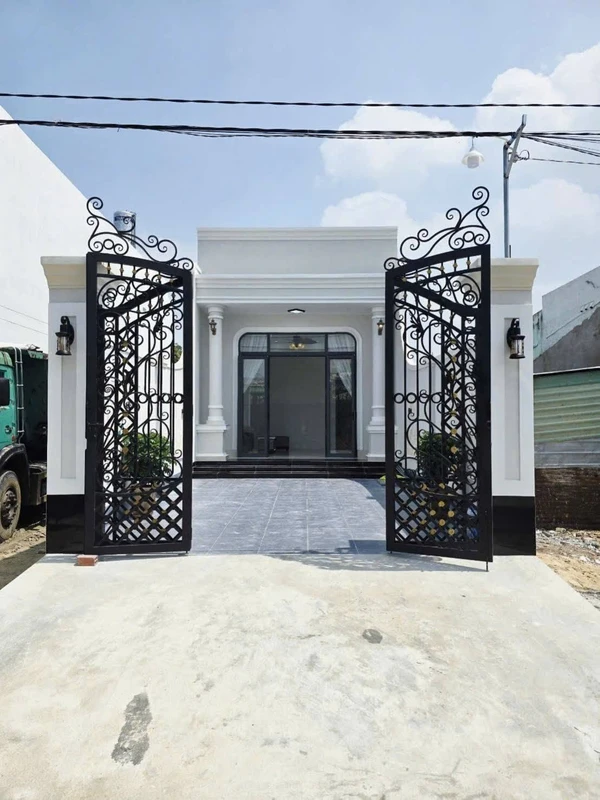 Bán nhà thiết kế tân cổ điển 134m² Tây Ninh 1 tỷ 860 triệu
