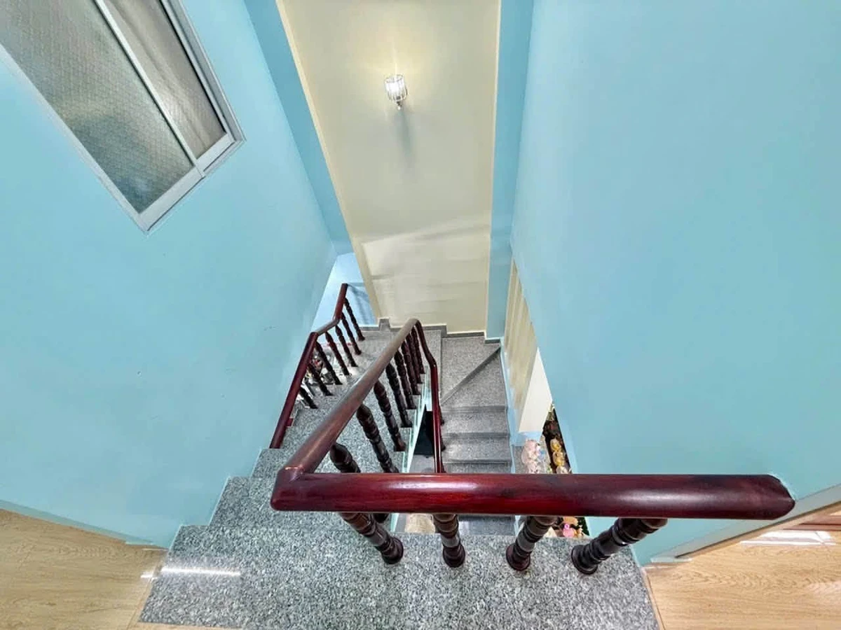 Bán nhà Vincom Dĩ An 64m2, trệt lầu, 3 tỷ 640 triệu - Ảnh thu nhỏ 4