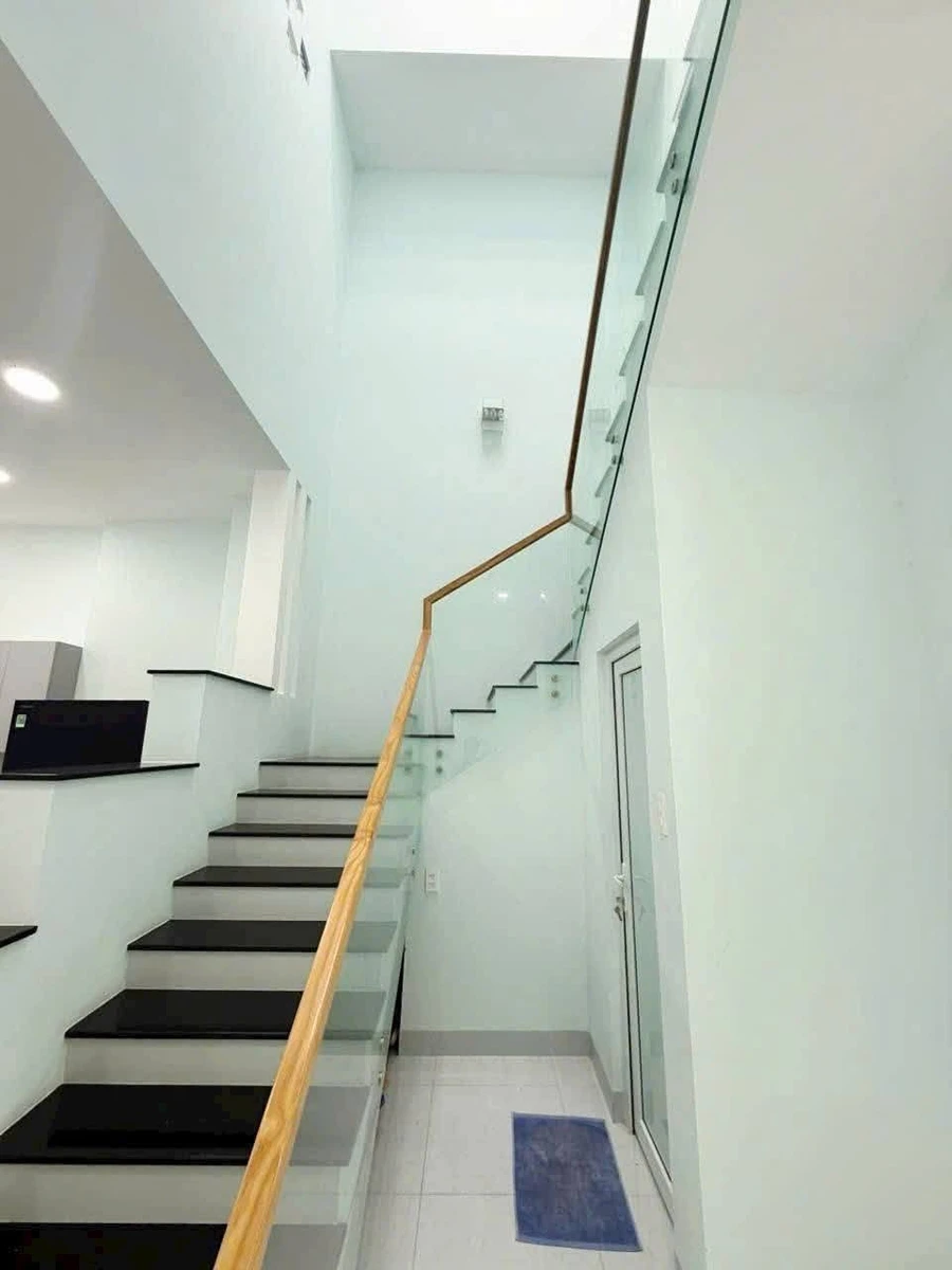 Bán nhà lầu 3PN Bùi Thị Xuân 100m² thổ cư - Ảnh thu nhỏ 2