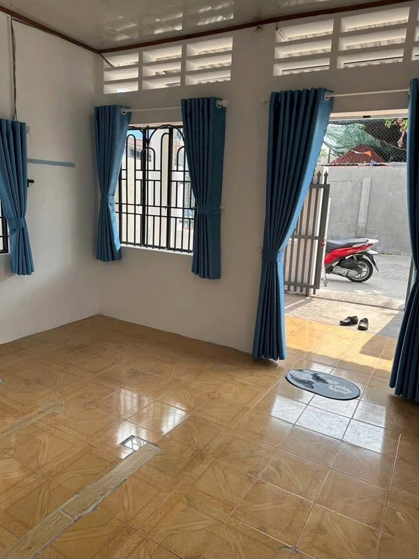 Bán nhà 3 mặt tiền 49m2 Thích Quãng Đức Phú Cường