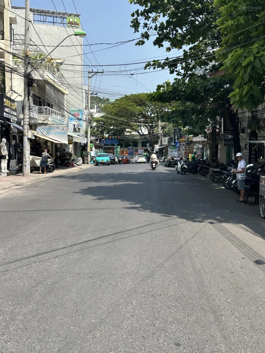 Bán đất có nhà MT Nguyễn Đình Chiểu, Nha Trang, vị trí vàng kinh doanh đa ngành nghề, mặt tiền 5m