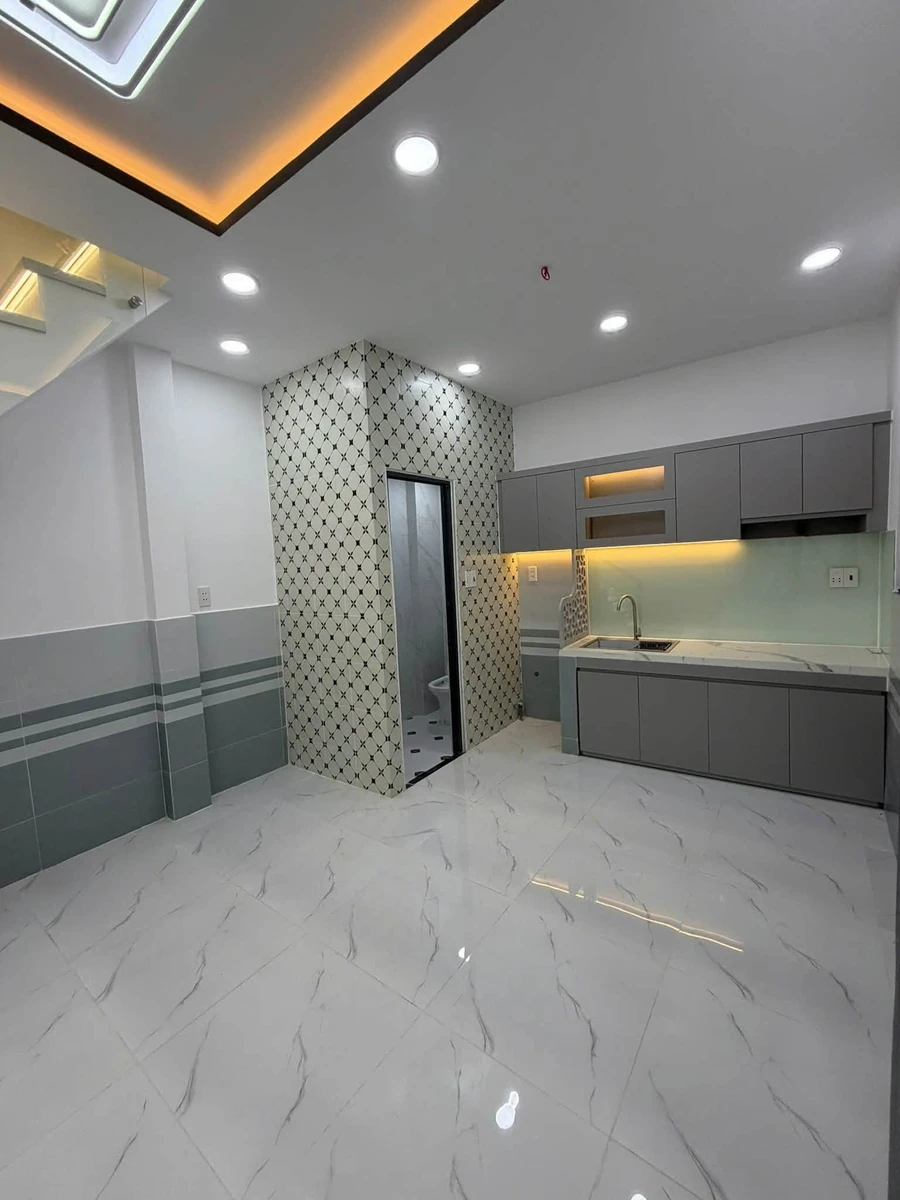 Bán nhà hẻm Lâm Văn Bền 21m², 2PN, Quận 7 - Ảnh thu nhỏ 4