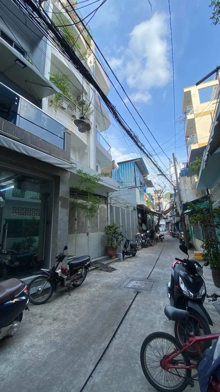 Bán nhà Tuệ Tĩnh Q11 52m² 4 tầng 10.5 tỷ
