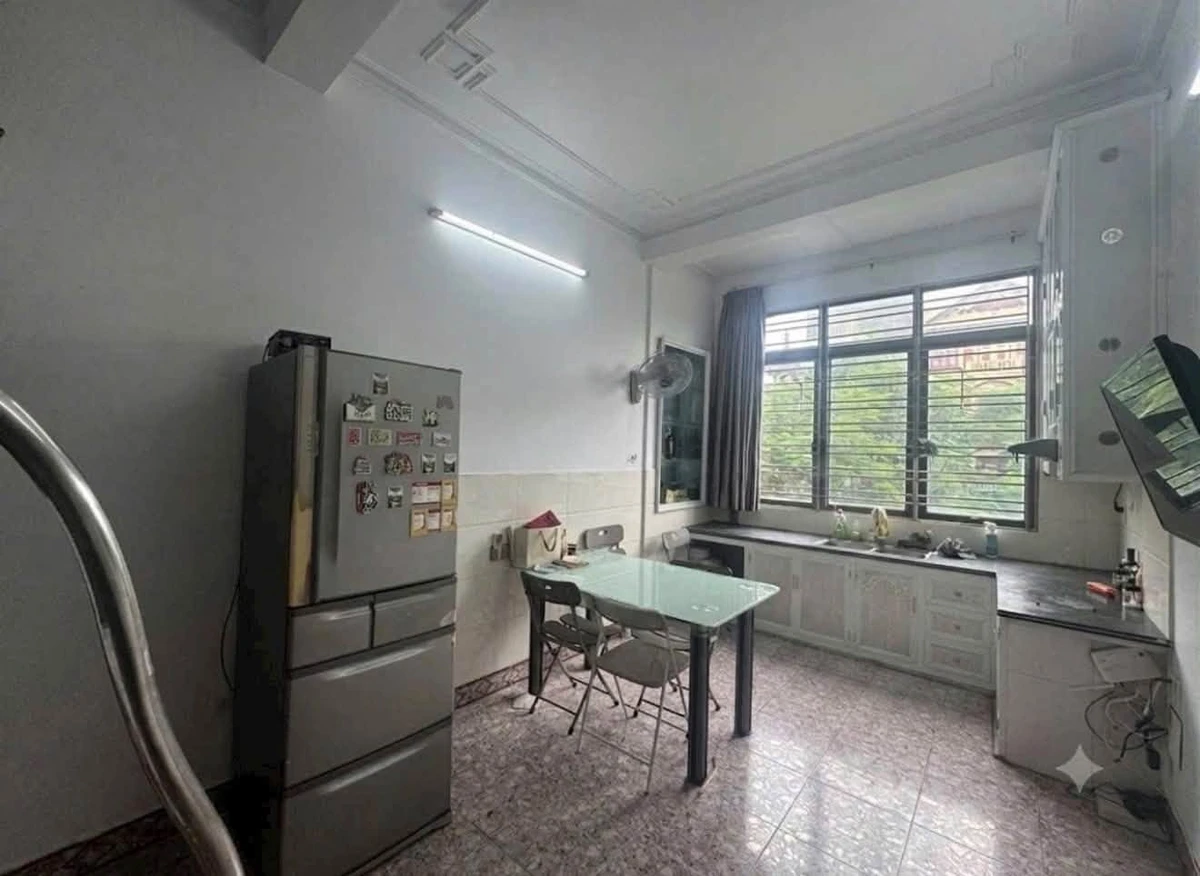 Bán nhà mặt đường Tôn Đức Thắng 76m2 4 tầng 4.5 tỷ - Ảnh thu nhỏ 2