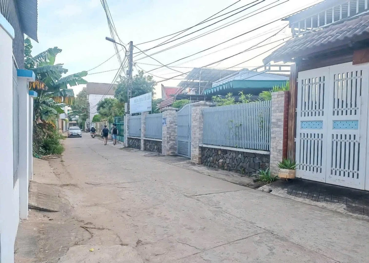 Bán đất hẻm Mai Hắc Đế Buôn Ma Thuột 95m2, 3,45 tỷ - Ảnh thu nhỏ 2