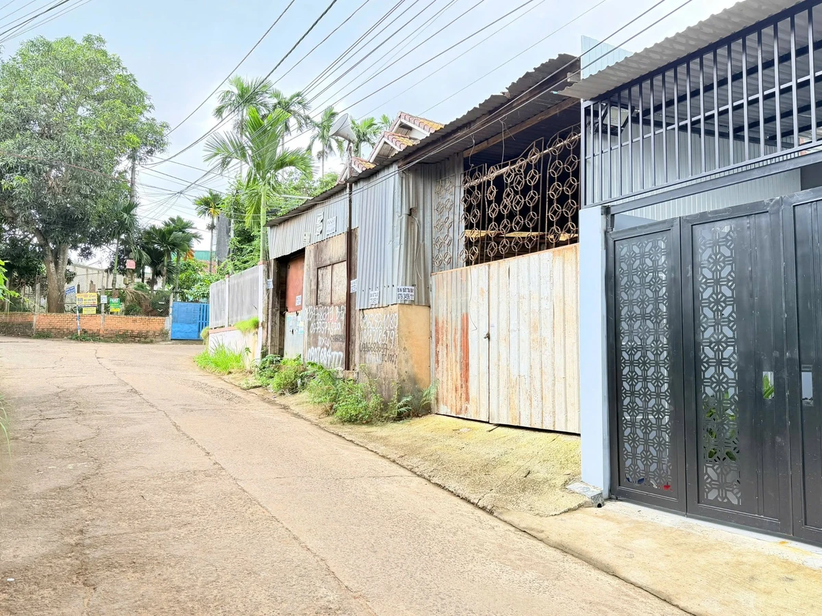 Bán 2 lô hẻm xe tải 100 m² Nguyễn Văn Cừ 1 tỷ 990 - Ảnh thu nhỏ 2