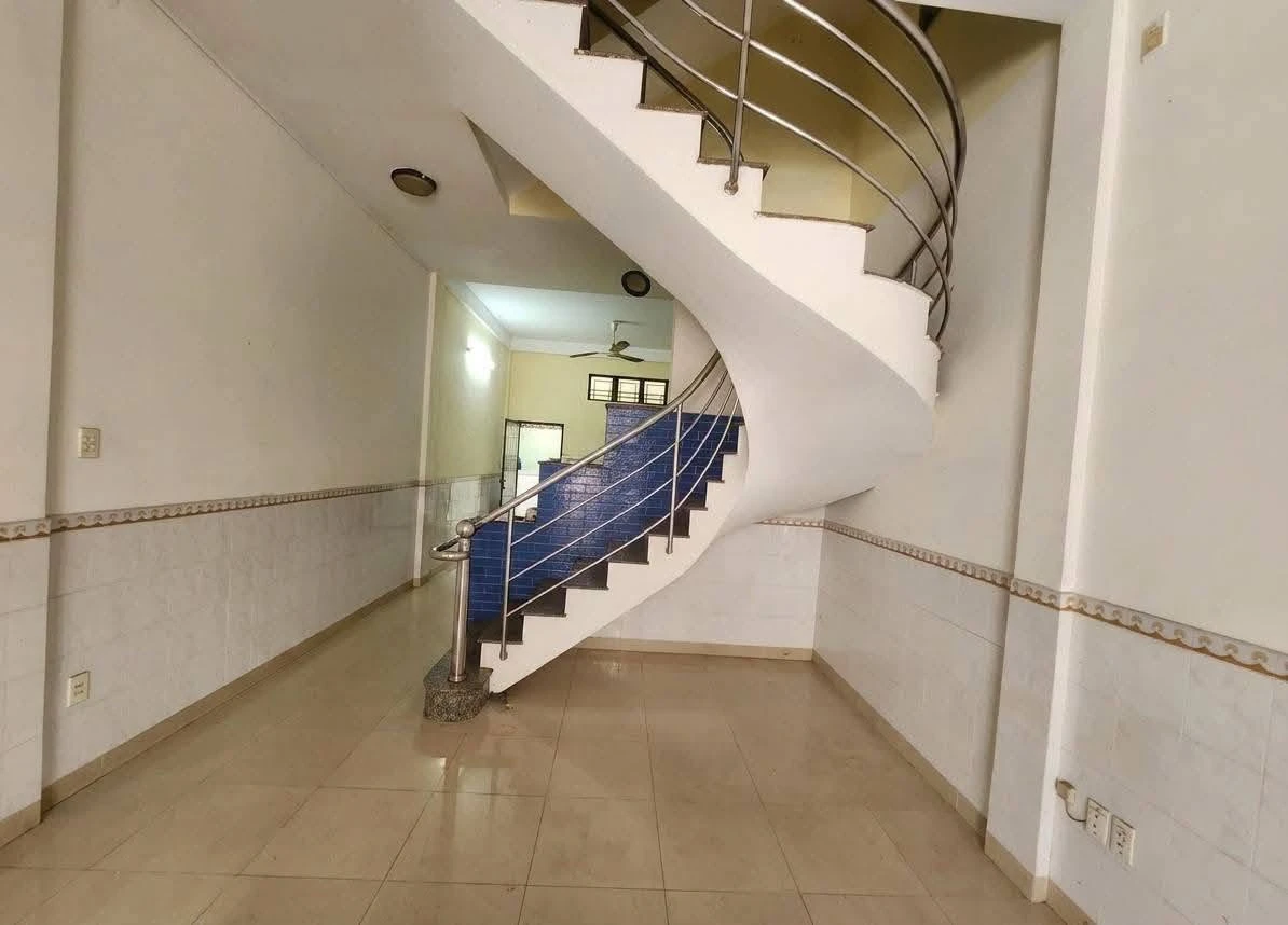 Bán nhà mặt tiền Cao Lỗ Quận 8, 4PN 54m², 10 tỷ - Ảnh thu nhỏ 2