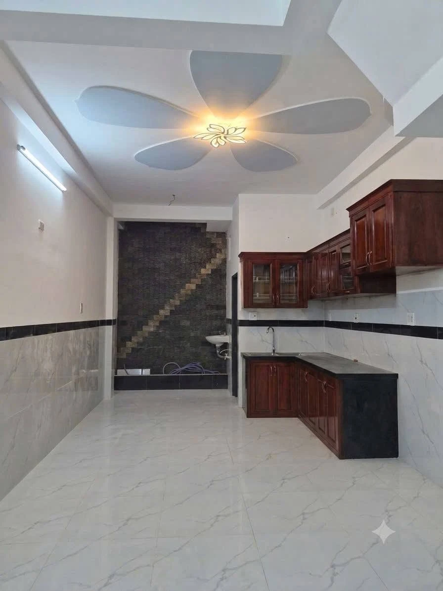 Bán nhà mặt tiền 50m² 3 phòng ngủ Quy Nhơn 4,1 tỷ - Ảnh thu nhỏ 2