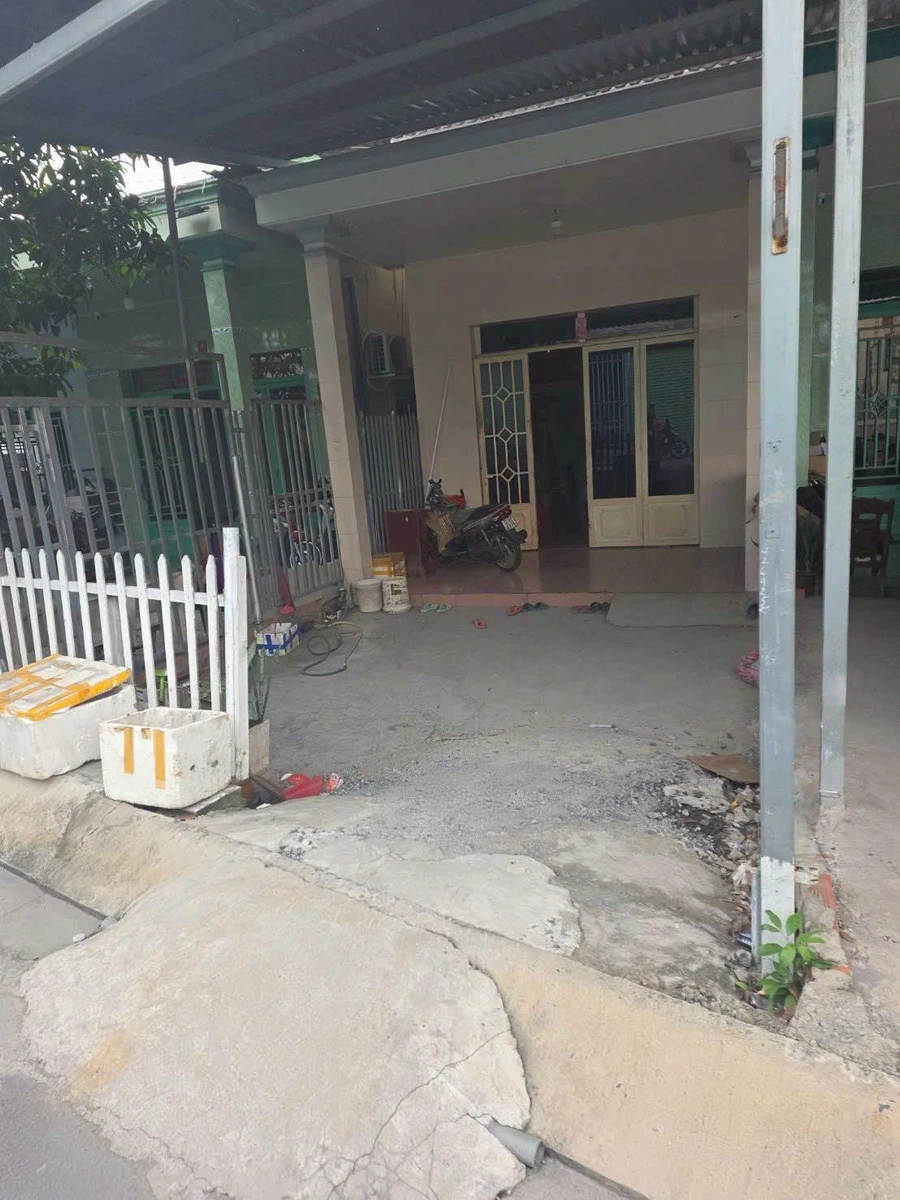 Bán nhà cấp 4 95m2 đường xe hơi gần Lê Văn Lương, Nhà Bè, giá 3,65 tỷ - Ảnh thu nhỏ 2