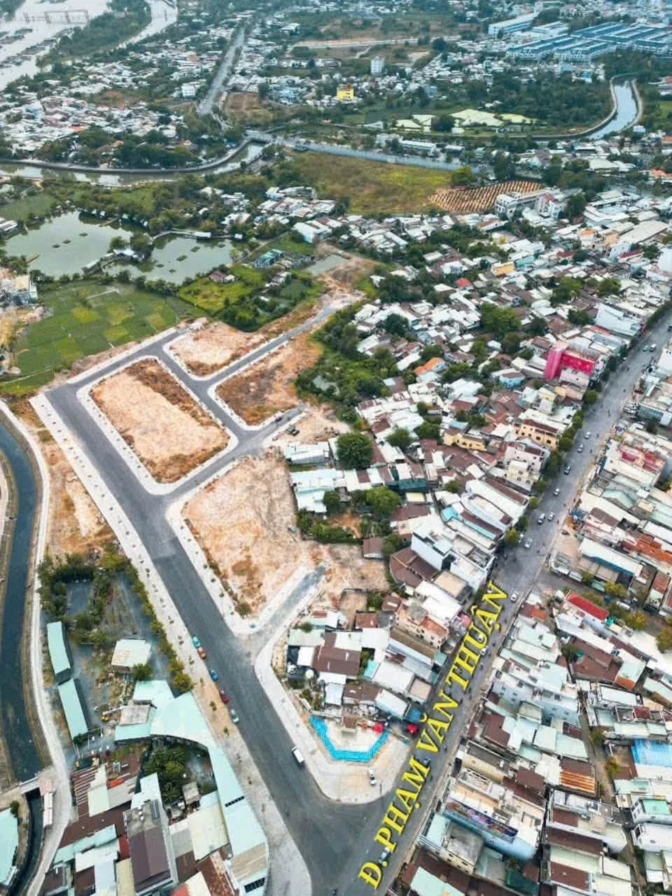 Bán nhà phố 80m² sổ riêng, Quận 12 - 4 tỷ 990 triệu - Ảnh 1