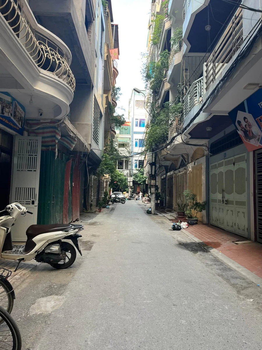 Bán nhà 3 tầng 62m² 6 PN Thủ Đức - 5.5 tỷ 2469 - Ảnh 1