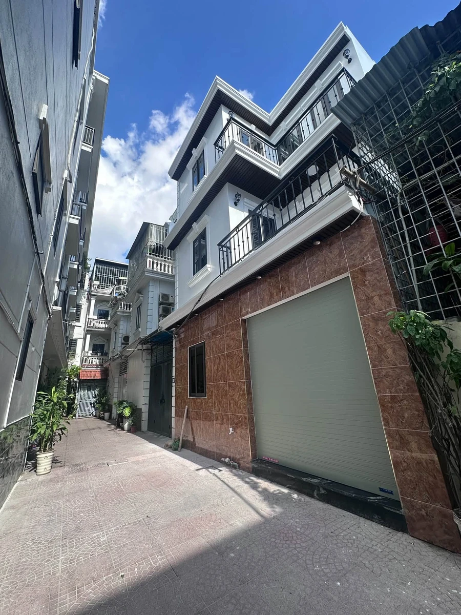 Bán nhà phố 3 tầng 47m² Tôn Đức Thắng Quận 1 - Ảnh 1
