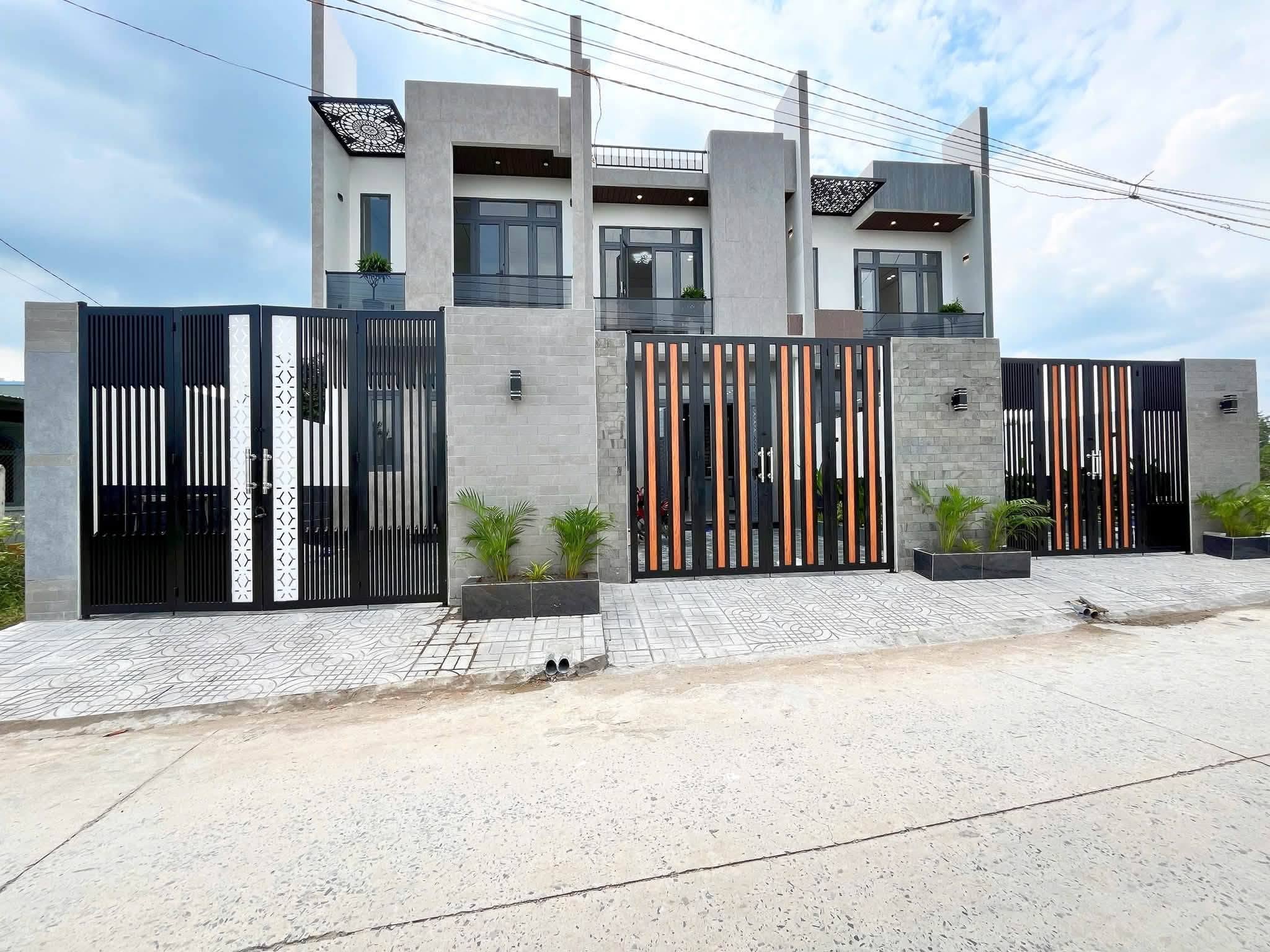 Bán nhà phố 115m2, 3 phòng ngủ Mỹ Hạnh Bắc, Đức Hòa, 2.8 tỷ