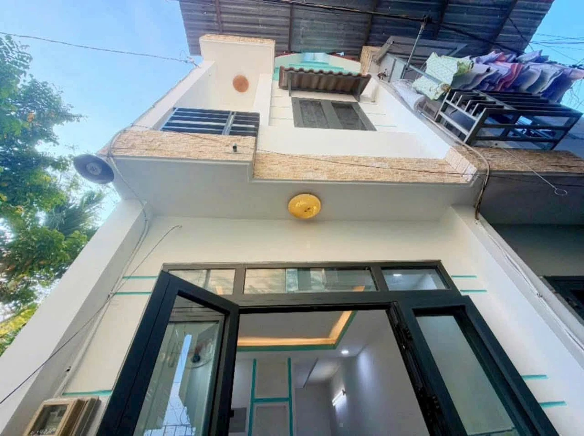Bán nhà 1 trệt 2 lầu 4PN 25,6m2 đường TL41 Thới An Quận 12, giá 1,29 tỷ - Ảnh 1