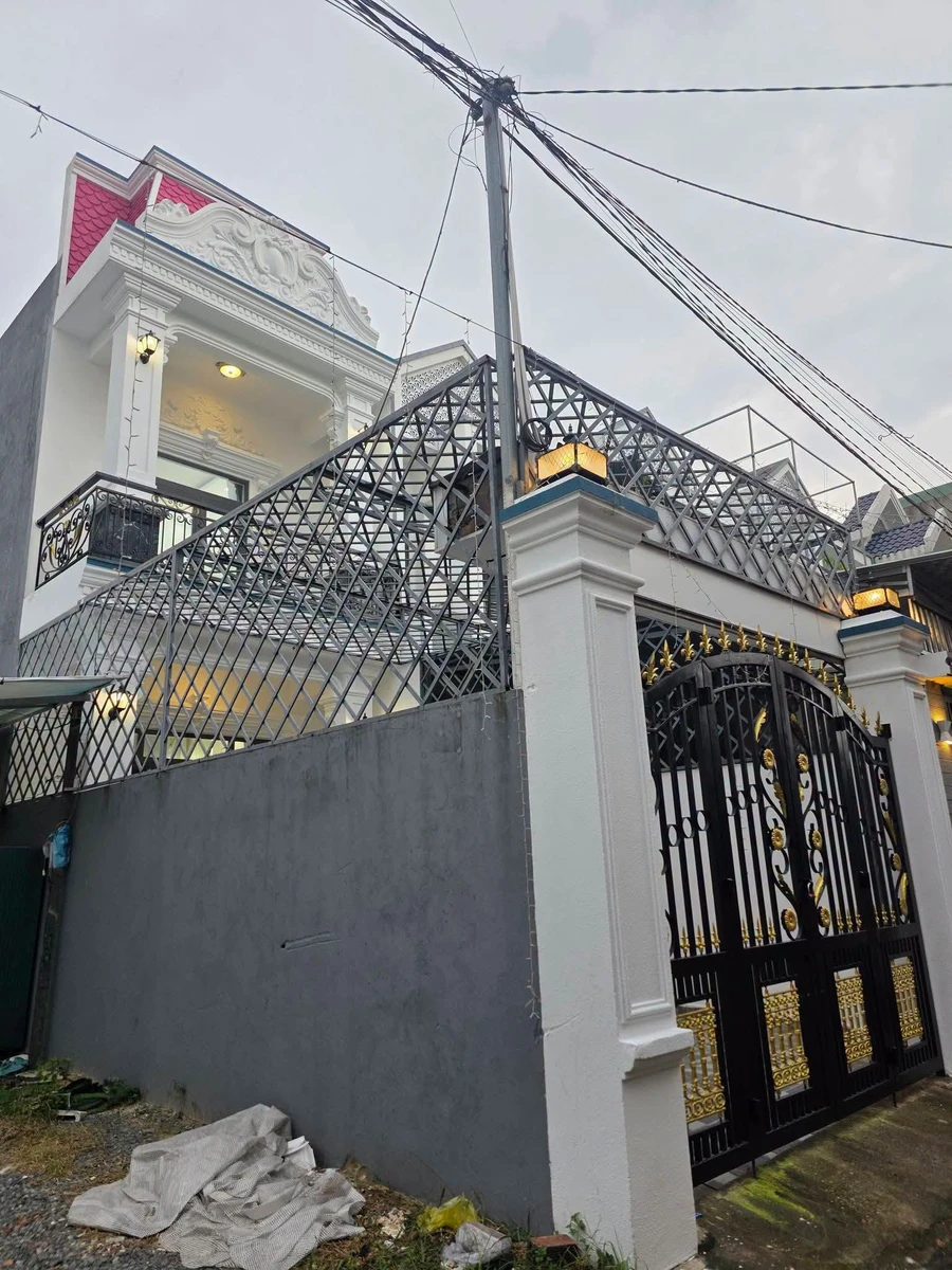 Bán nhà 1 trệt 1 lầu 93.9m² 4PN Khu 9 Phú Hòa TDM - Ảnh thu nhỏ 2