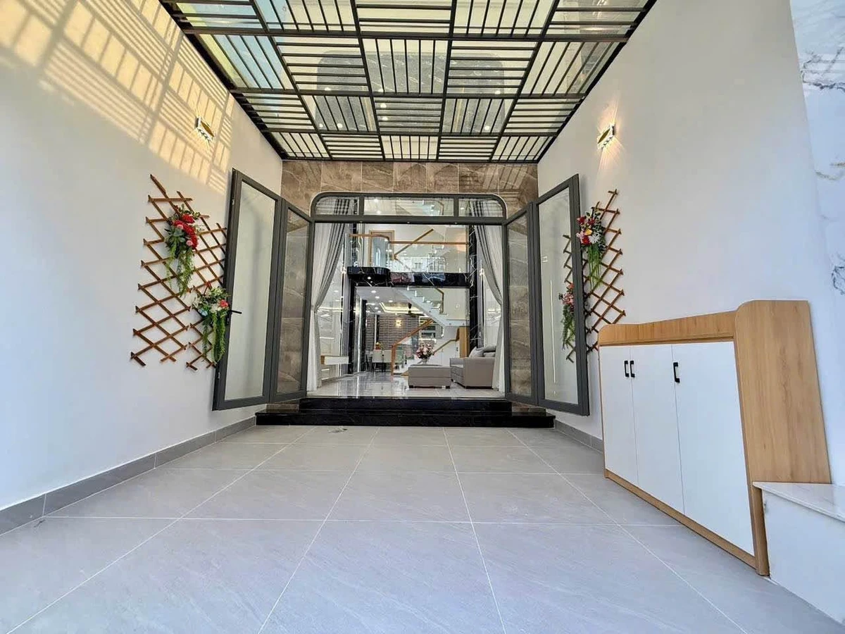 Bán nhà phố 4x17m, 4PN, 4WC, full nội thất, đường Dương Thị Mười, Tân Thới Hiệp, Quận 12 - Ảnh thu nhỏ 4