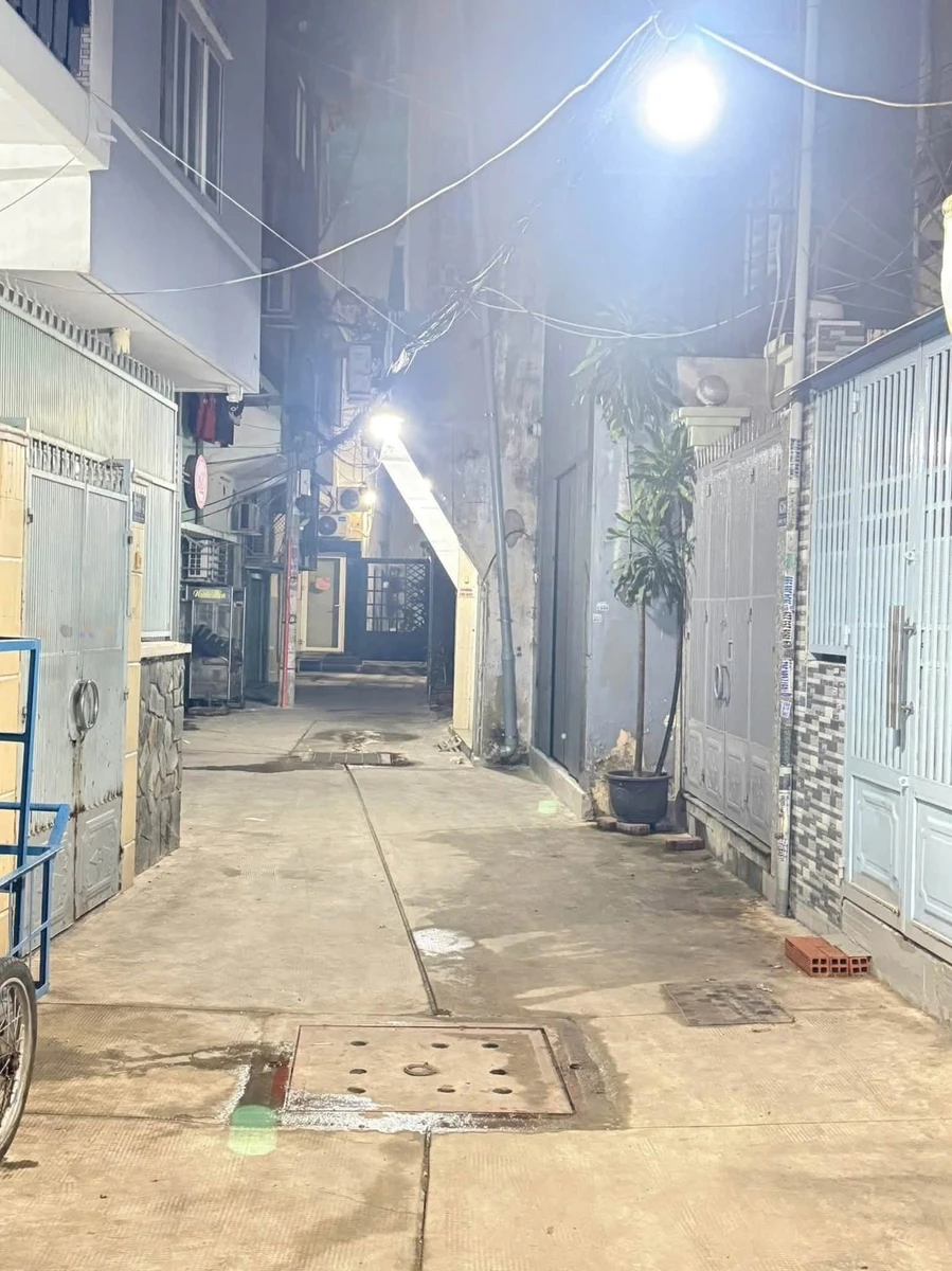 Bán nhà hẻm 2 tầng nở hậu 57m² Lê Hồng Phong, Quận 10, giá hơn 6 tỷ - Ảnh thu nhỏ 3