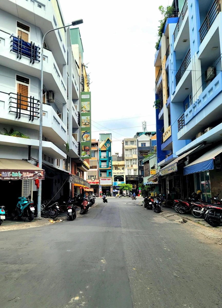 Bán nhà mặt tiền đường Hoa Sữa 134m2, 5 tầng, 20 căn hộ, thang máy, gần phố Phan Xích Long, Phú Nhuận - Ảnh thu nhỏ 3