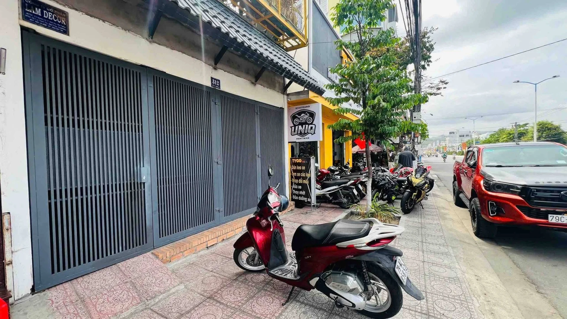 Bán nhà 1 trệt 1 lầu 118m2 đường 2/4 gần SOS, Nha Trang - Ảnh 1