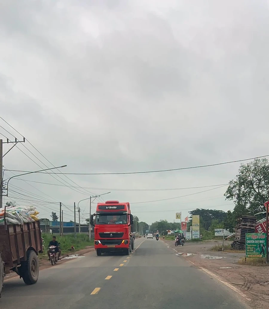 Bán đất mặt tiền ĐT 742 Vĩnh Tân 1500m2 giá 11 tỷ - Ảnh 1