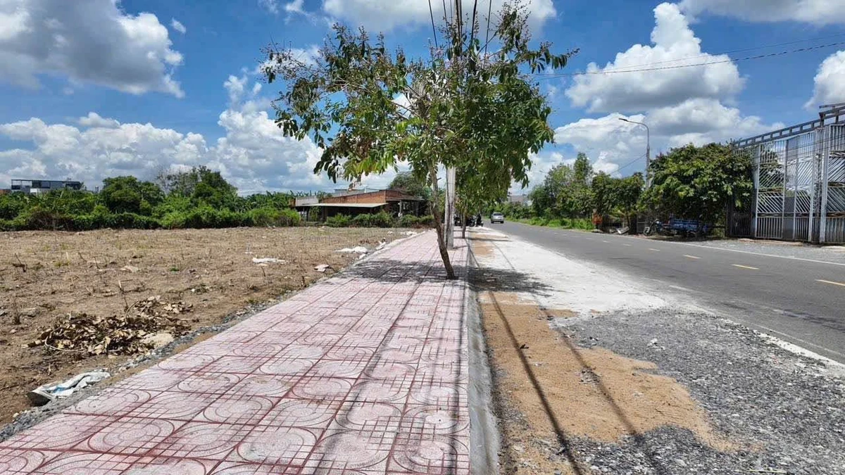 Bán đất mặt tiền Hương Lộ 7, Bình Dương, 120-180 m² - Ảnh 1