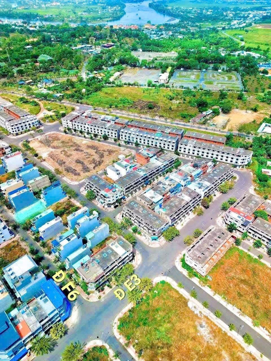 Bán nhà thô 1 trệt 3 lầu mặt tiền đường F2 KDC Bửu Long 3, 95m², giá 5,5 tỷ - Ảnh thu nhỏ 2