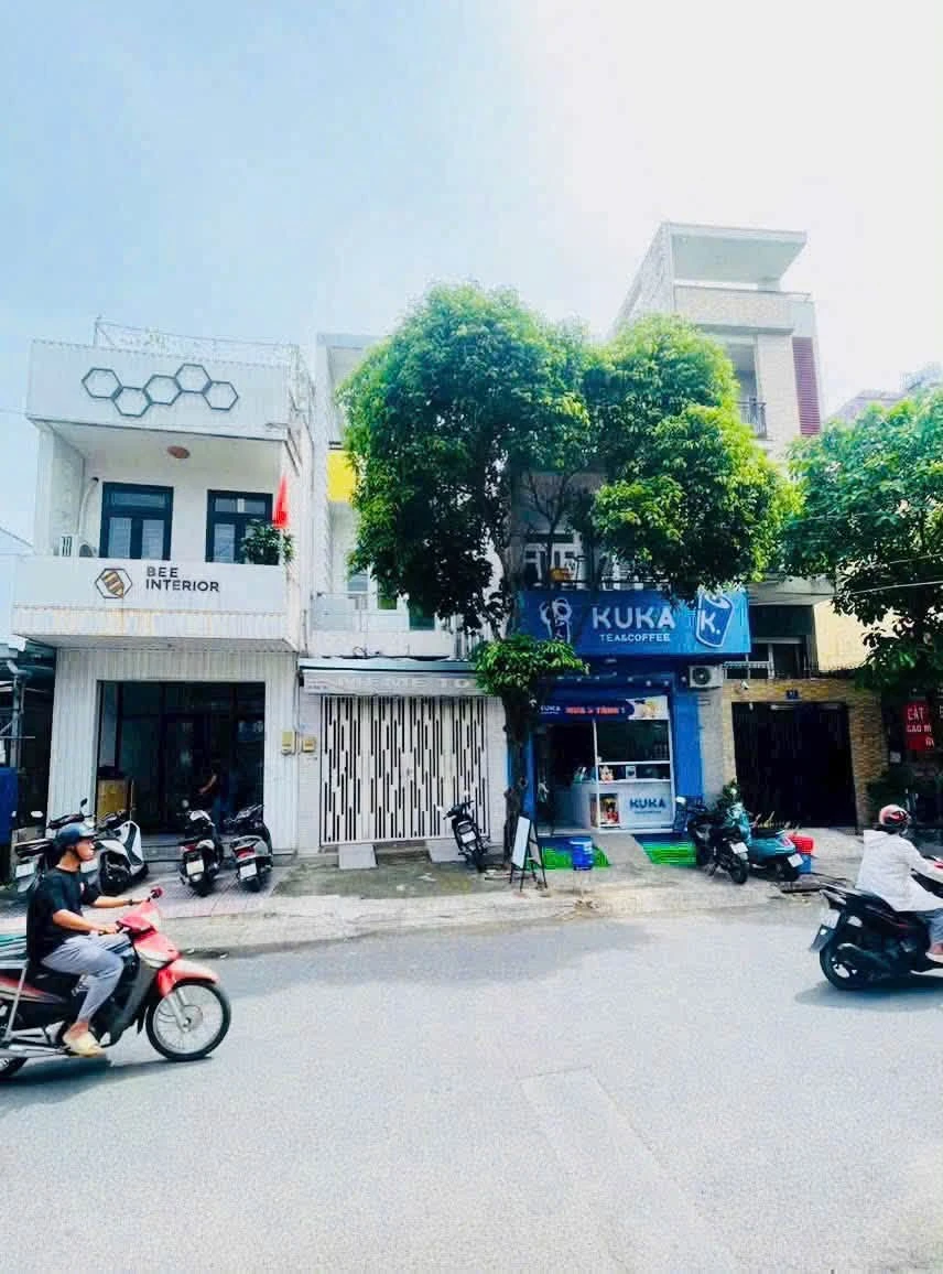 Bán nhà mặt tiền 3 tầng đường Hà Thị Đát, Tân Phú, 4x21m, giá 10,8 tỷ - Ảnh 1