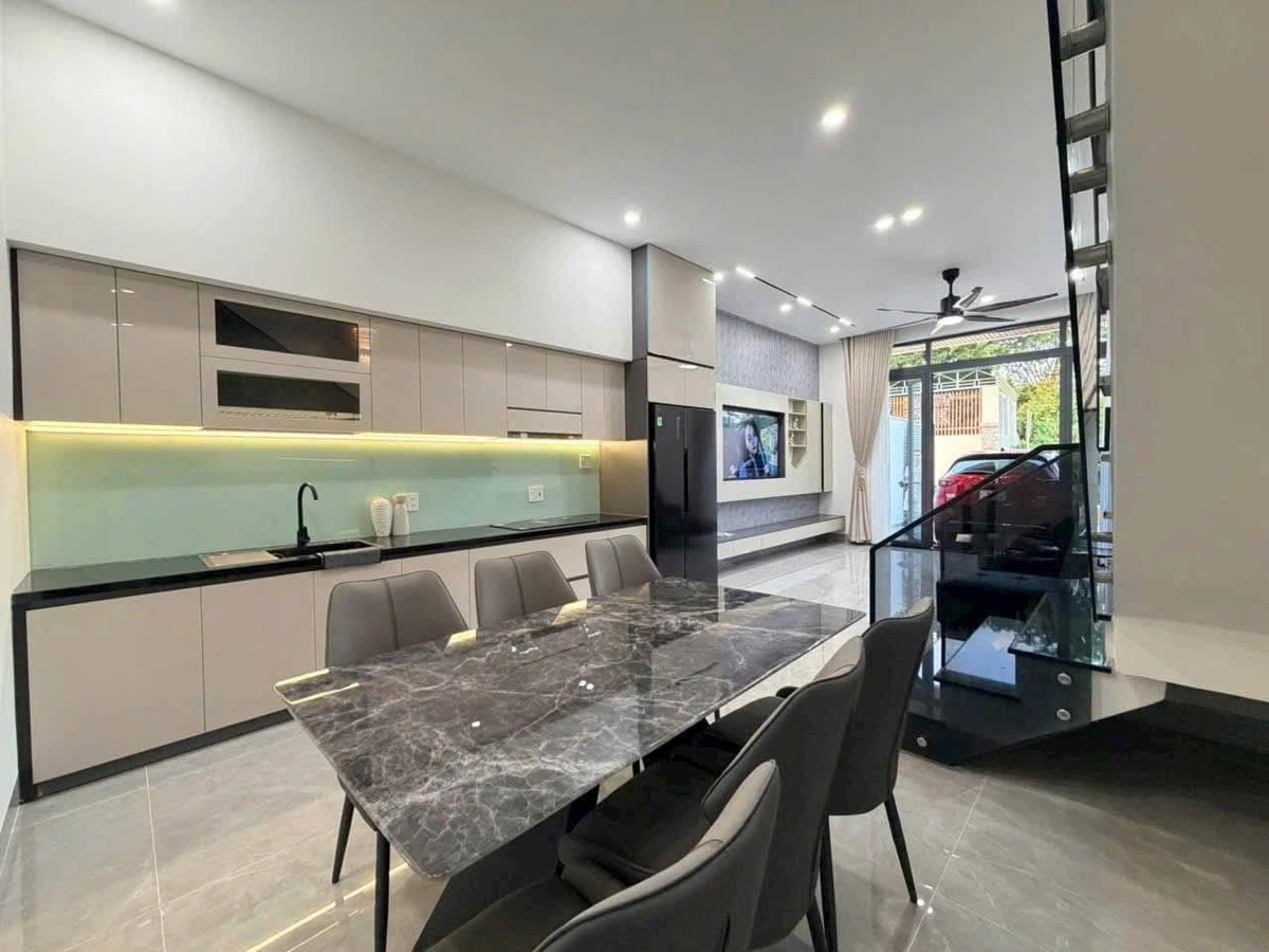Bán nhà hẻm Mai Thị Lự 100m² 3 phòng 3,85 tỷ - Ảnh thu nhỏ 2
